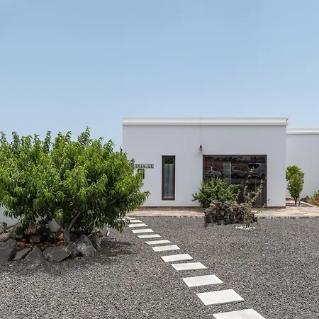 Guenia II Tatil Evi *